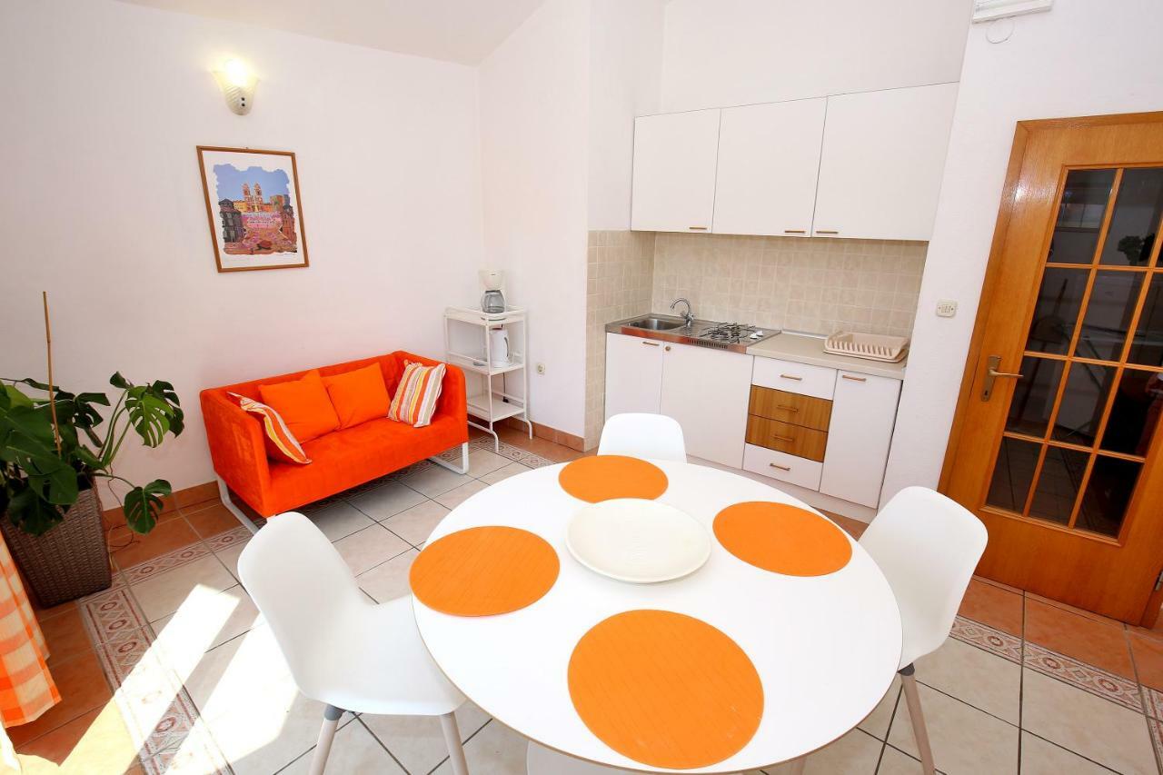 מורטר Apartments Ines מראה חיצוני תמונה