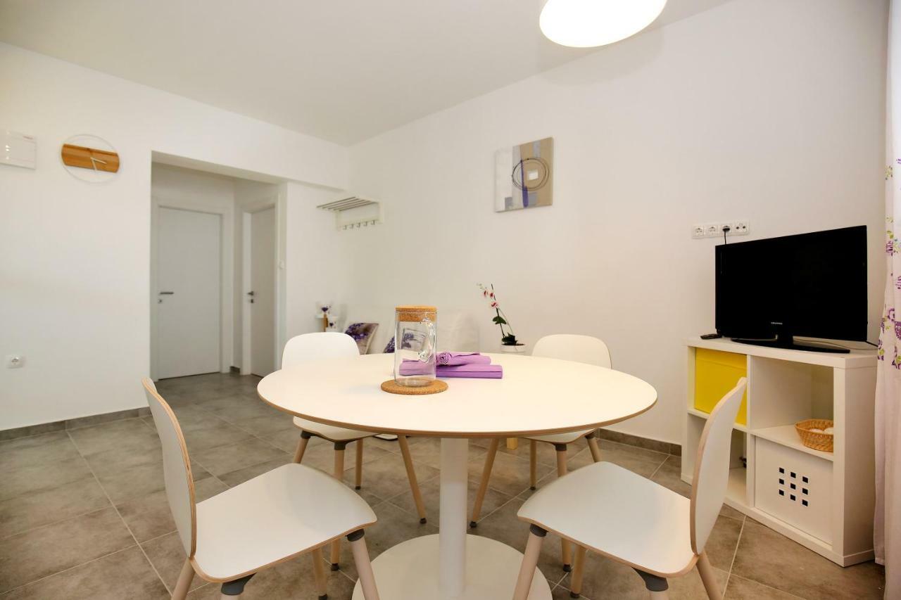 מורטר Apartments Ines מראה חיצוני תמונה